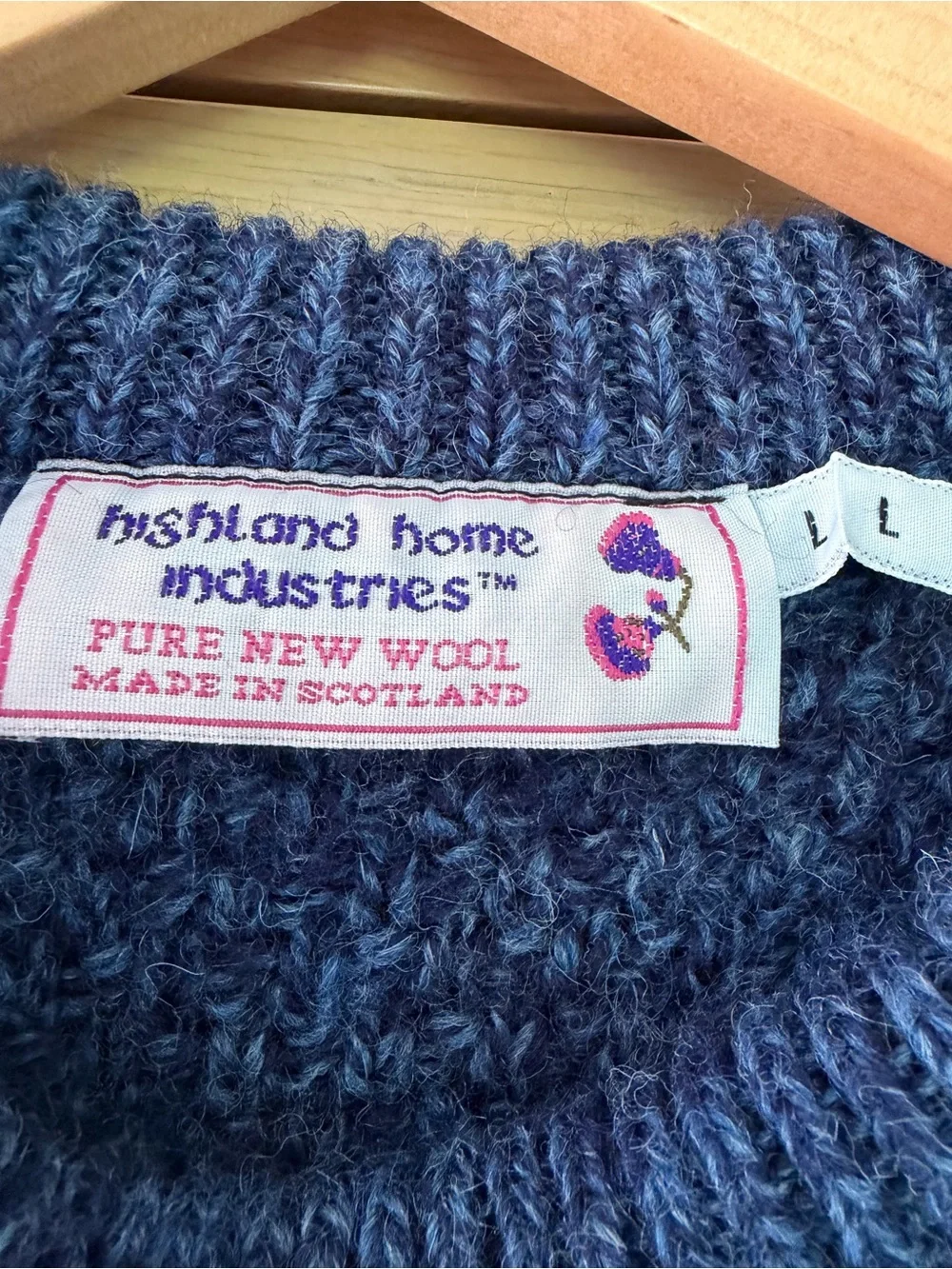 Vintage Highland Home Industries Pure New Wool Scotland CableKnit Crewneck / LG